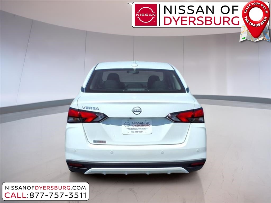2025 Nissan Versa 1.6 SV photo 4