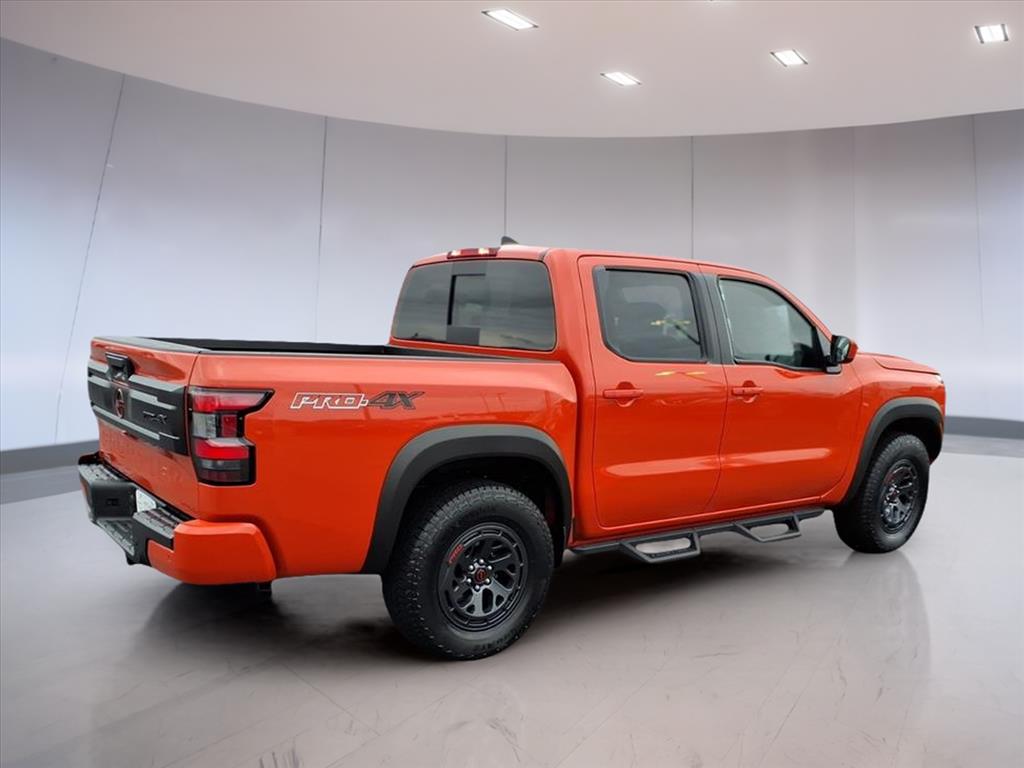 2026 Nissan Frontier PRO-4X photo 3
