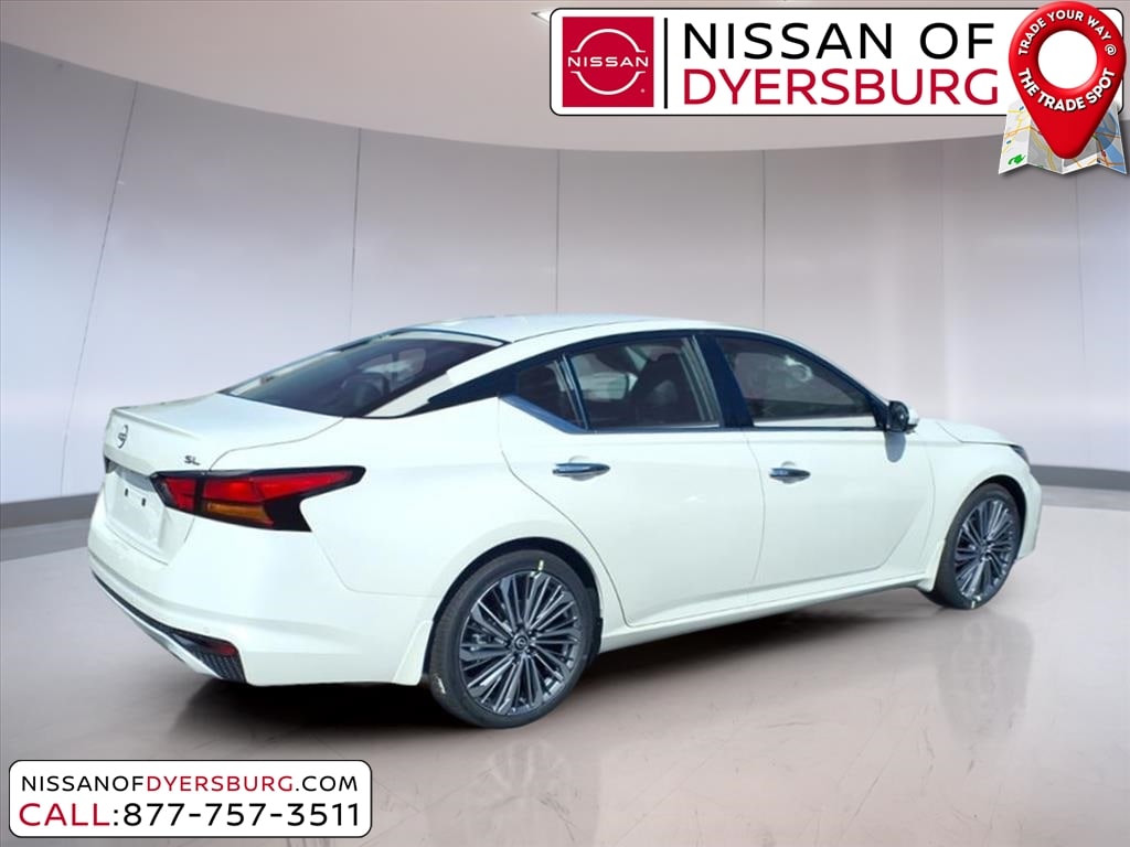 New 2025 Nissan Altima SL Sedan