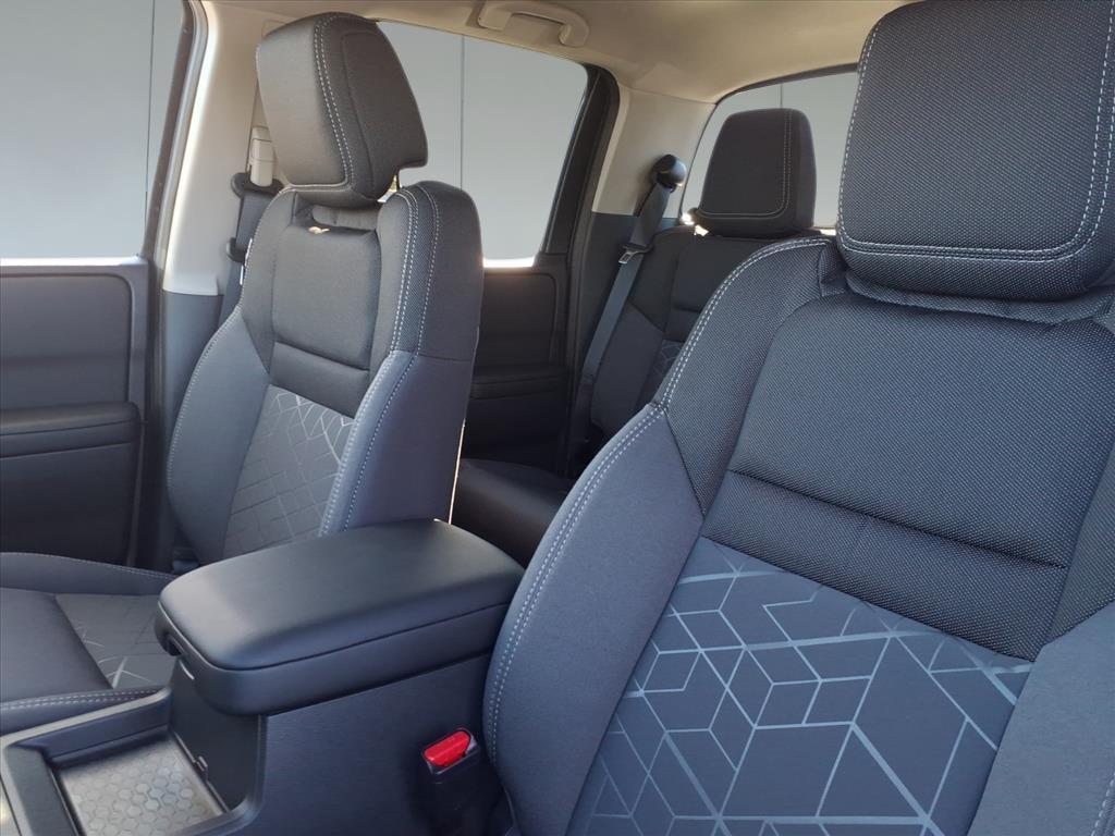 2026 Nissan Frontier SV - Photo 12