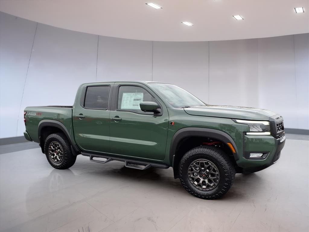 2026 Nissan Frontier PRO-4X's photo