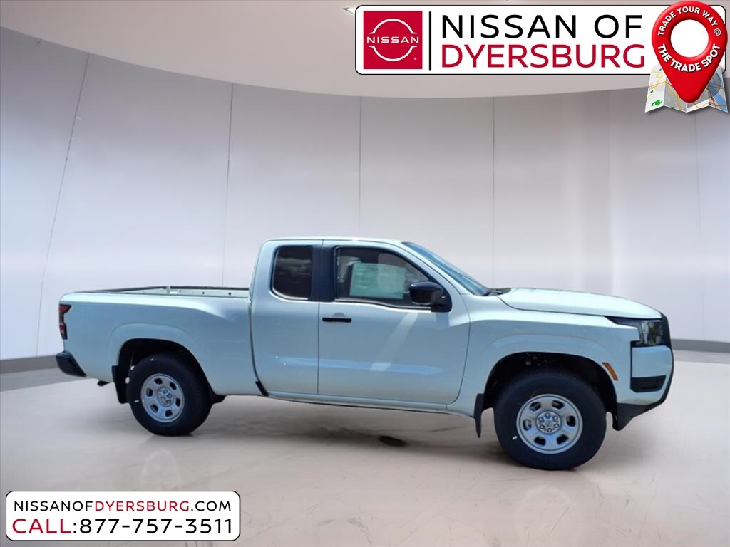 2025 Nissan Frontier S photo 2