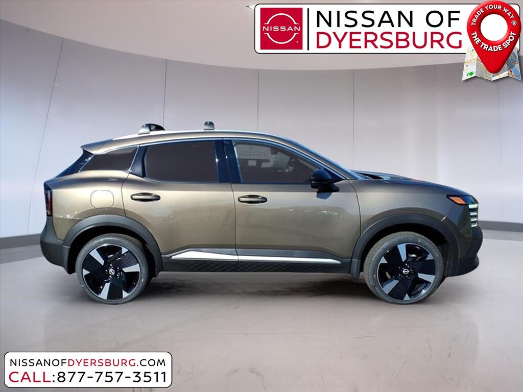 2026 Nissan Kicks SR photo 2