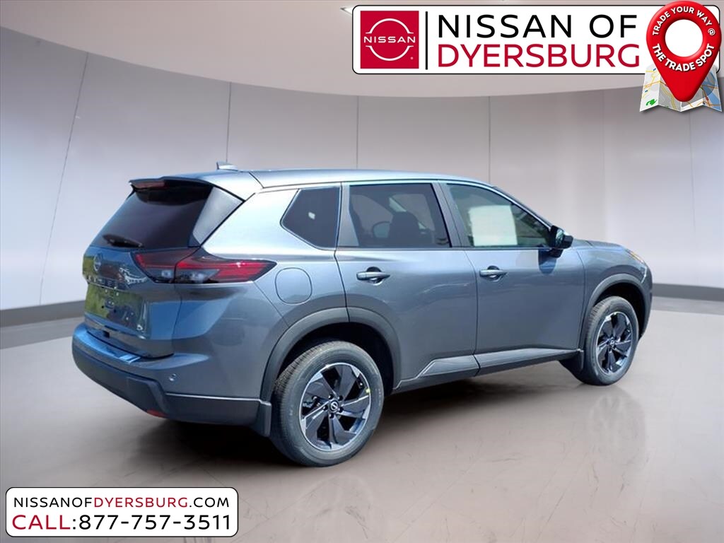 2026 Nissan Rogue SV photo 2