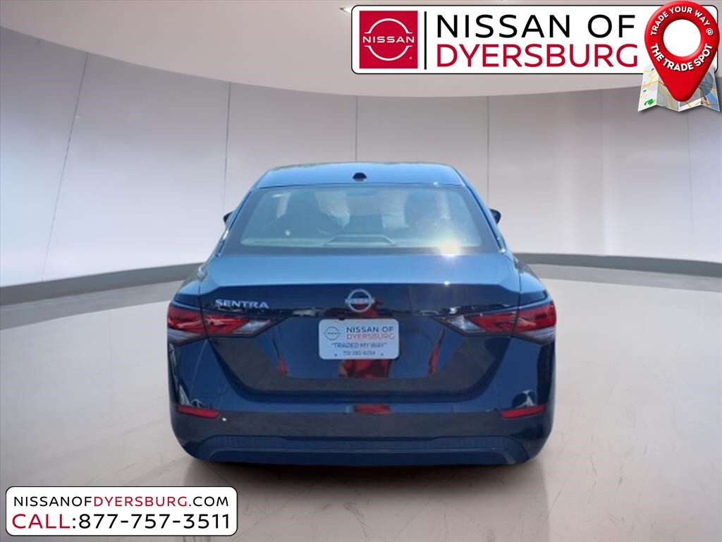 2025 Nissan Sentra SV photo 4