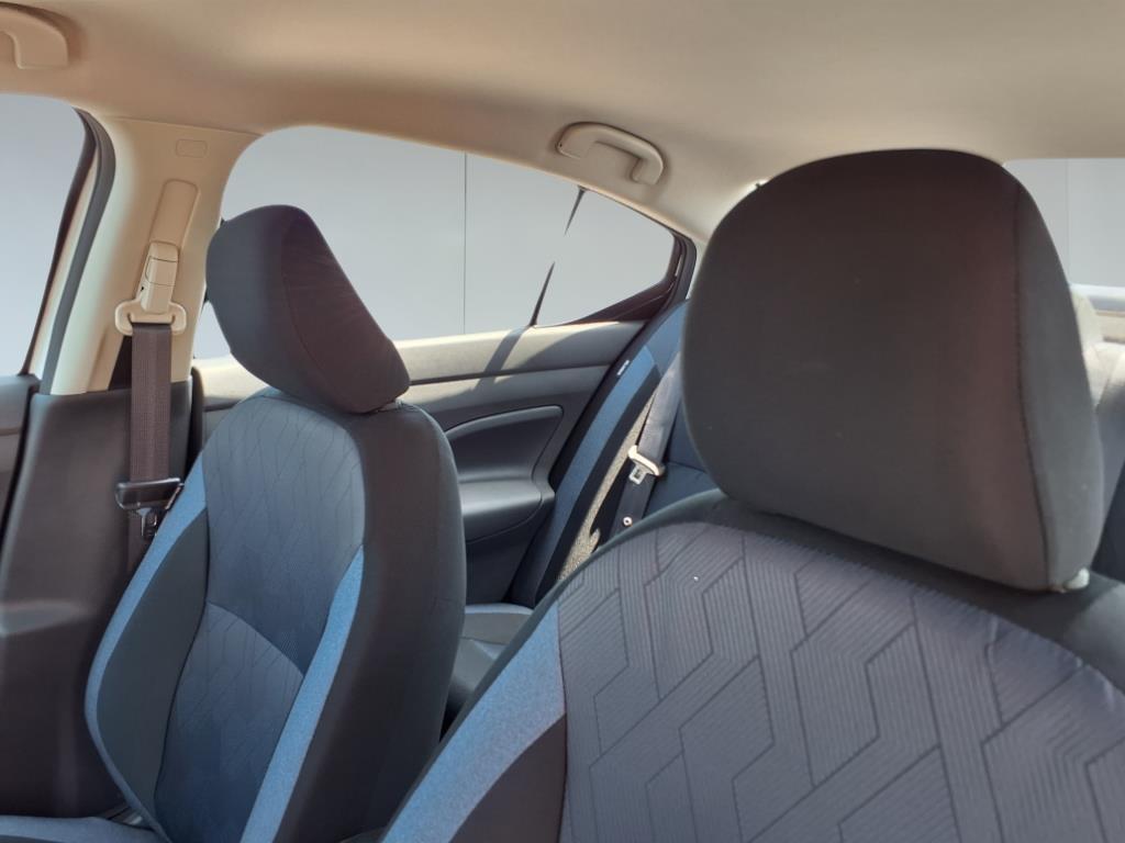 2025 Nissan Versa Sedan SV - Photo 13