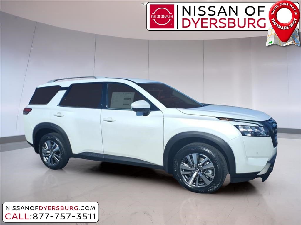 2025 Nissan Pathfinder SL's photo