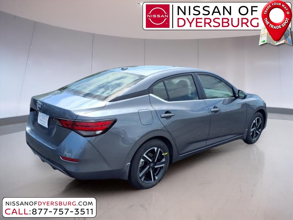 2025 Nissan Sentra SV photo 3