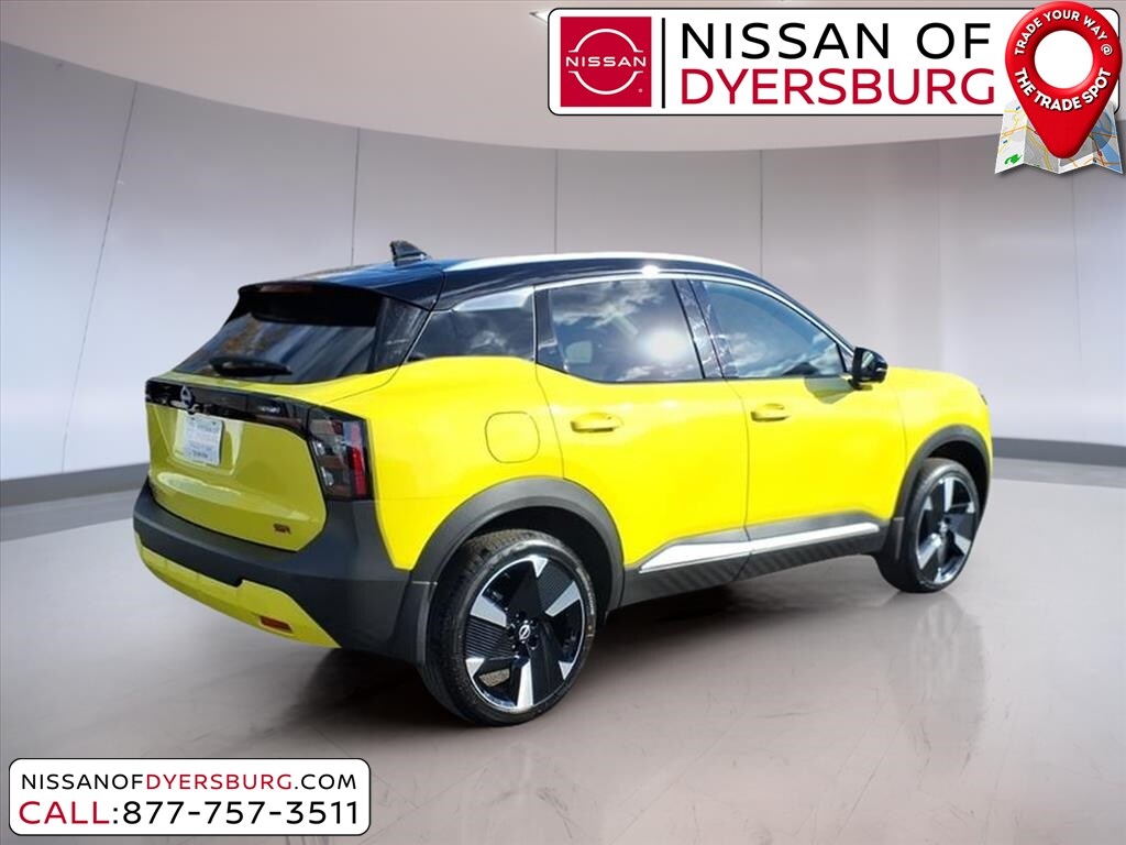 2026 Nissan Kicks SR photo 3
