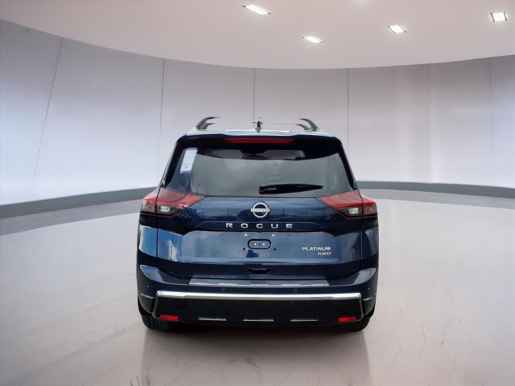 2026 Nissan Rogue Platinum photo 4