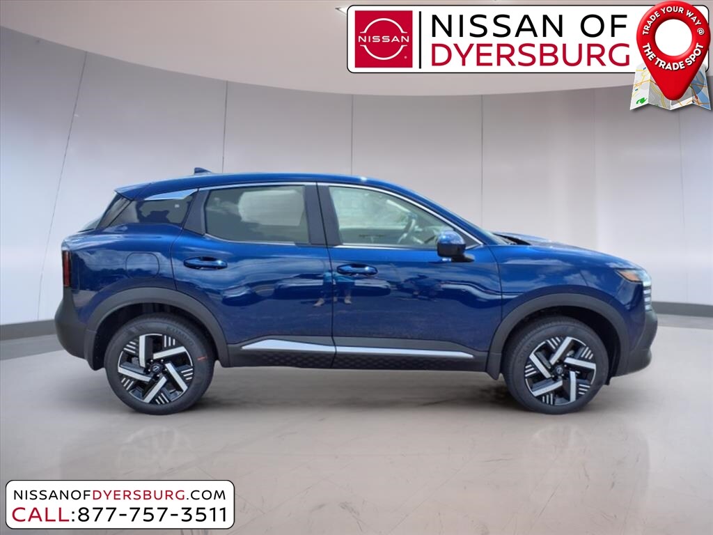 2025 Nissan Kicks SV photo 2