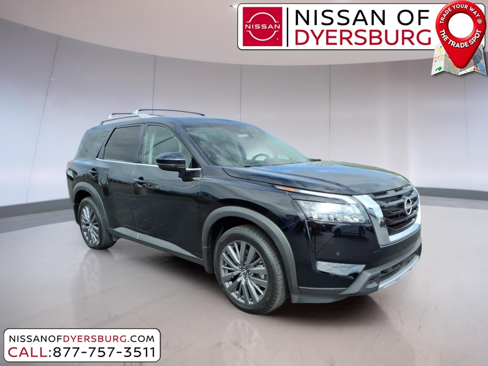 2025 Nissan Pathfinder SL 4WD's photo