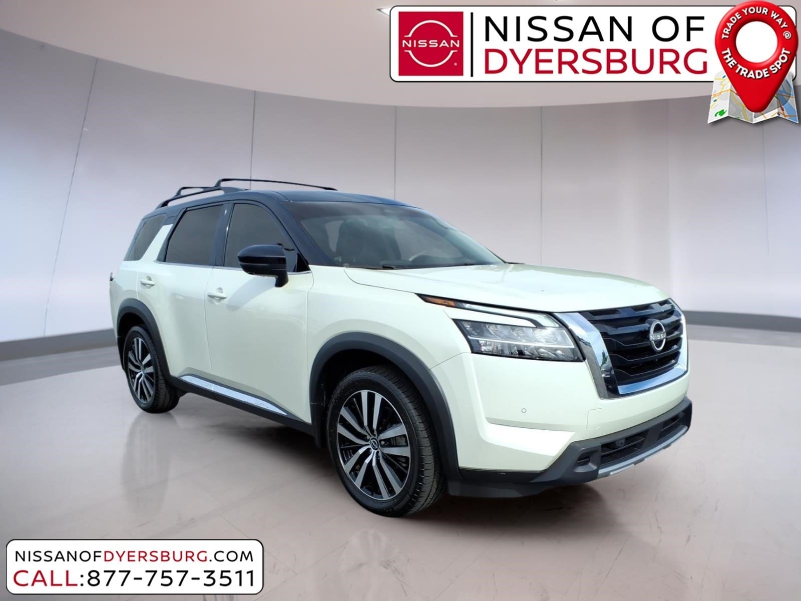 2023 Nissan Pathfinder Platinum 4WD's photo