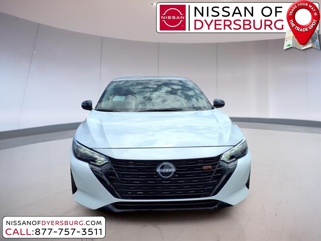 2025 Nissan Sentra SR photo 2