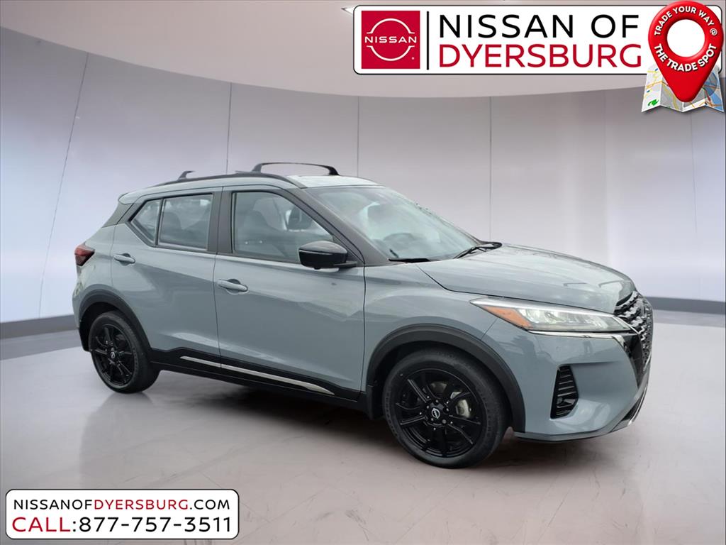 2022 Nissan Kicks SR