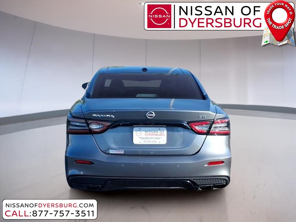 2023 Nissan Maxima SR photo 4