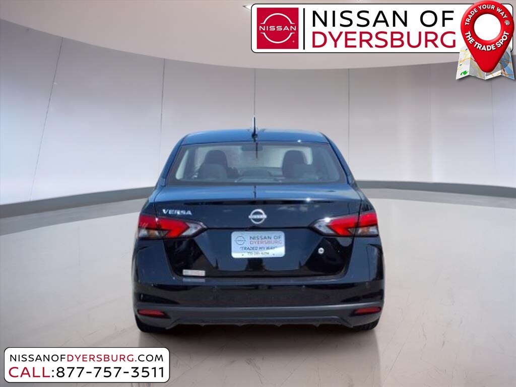 2025 Nissan Versa 1.6 S photo 4
