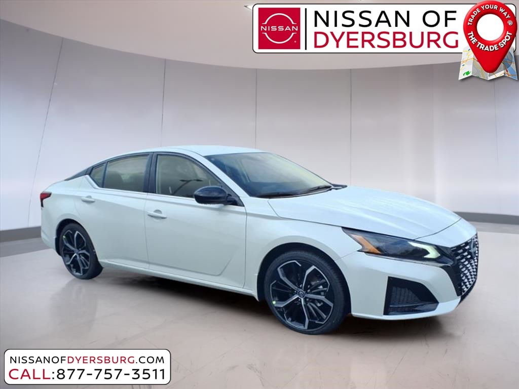 New 2025 Nissan Altima SR Sedan