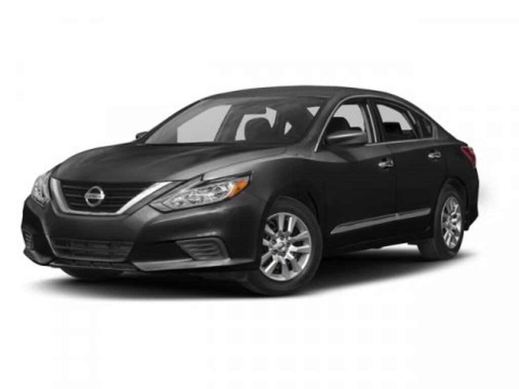 Used 2017 Nissan Altima 2.5 SV Sedan