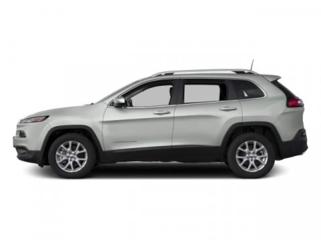 Used 2016 Jeep Cherokee Latitude SUV