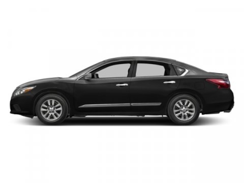 Used 2017 Nissan Altima 2.5 SV Sedan