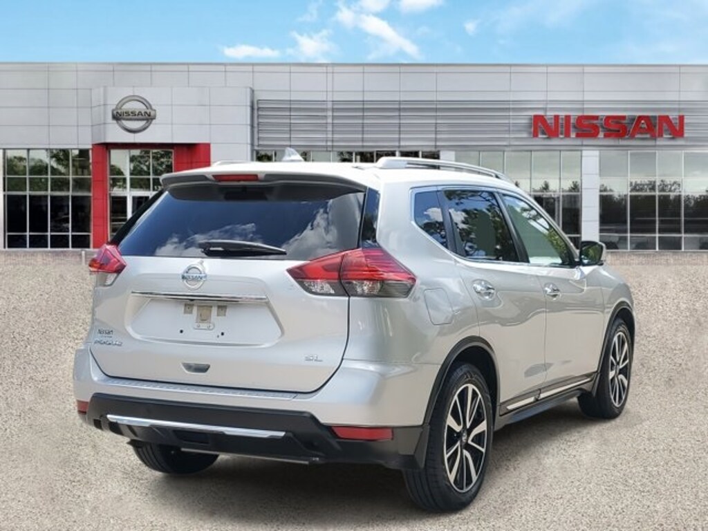 Used 2017 Nissan Rogue SL SUV