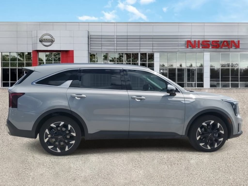 Used 2024 Kia Sorento SX SUV
