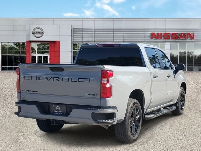 2024 Chevrolet Silverado 1500 Custom photo 4