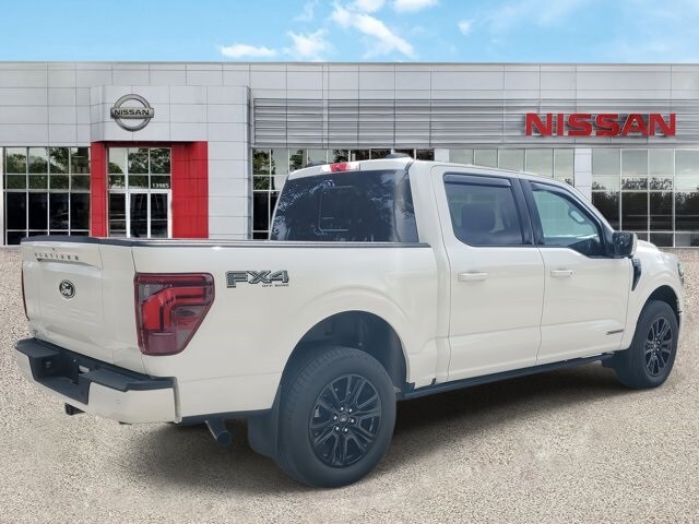 2024 Ford F-150 Platinum photo 3
