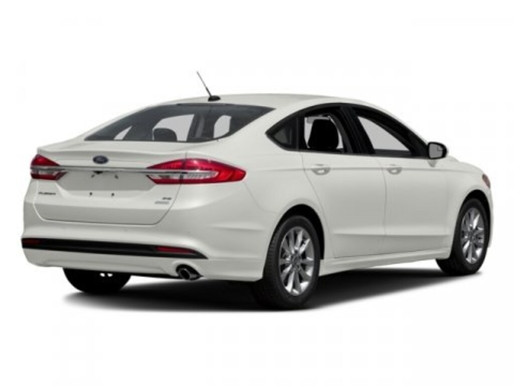 Used 2018 Ford Fusion SE Sedan