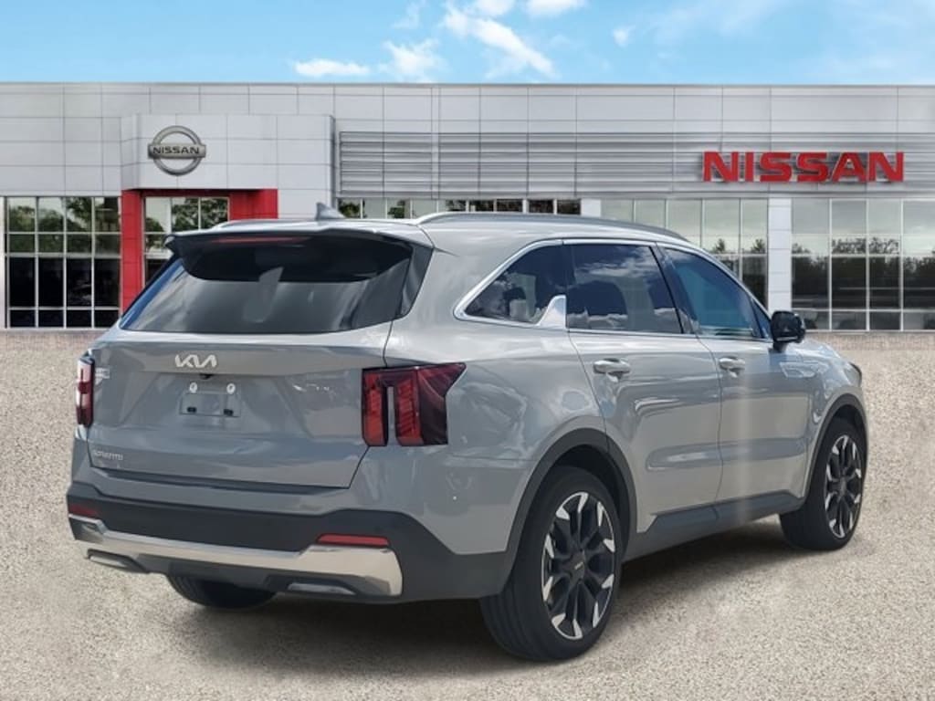 Used 2024 Kia Sorento SX SUV