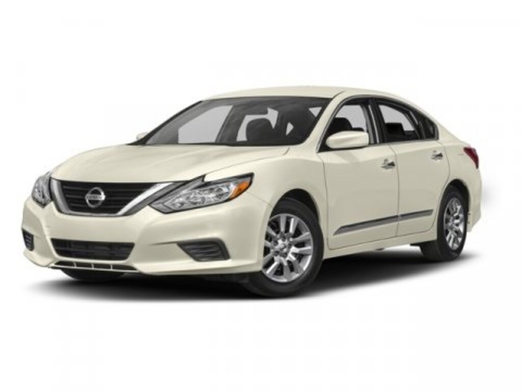 Used 2017 Nissan Altima 2.5 SV Sedan