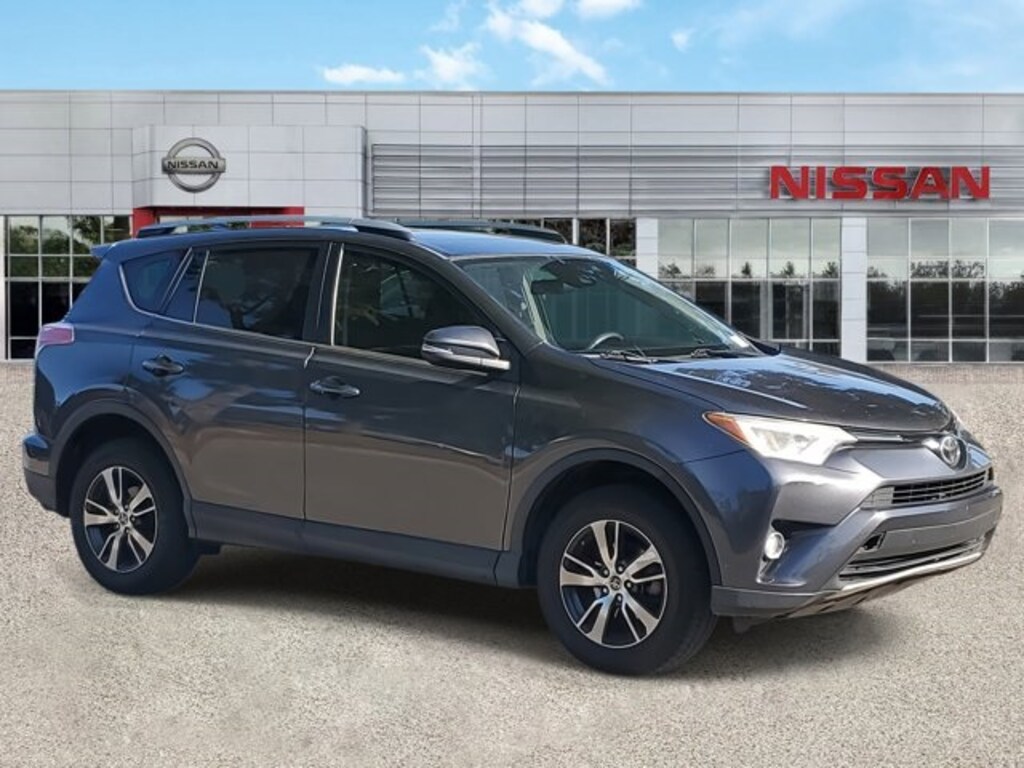 Used 2018 Toyota RAV4 XLE SUV