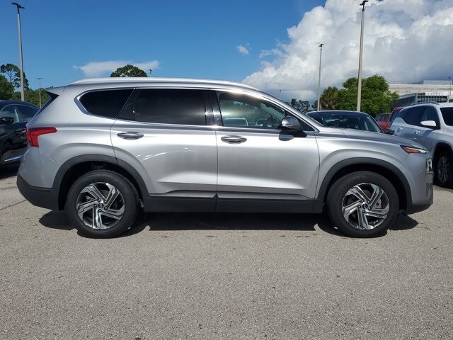 2023 Hyundai Santa Fe SEL photo 3