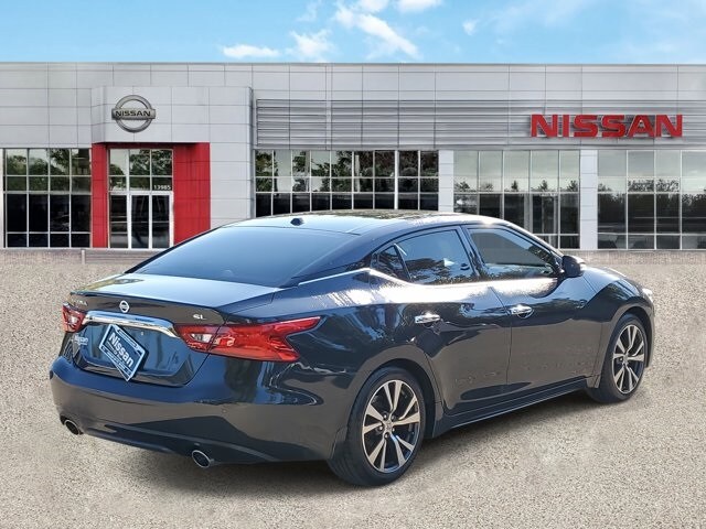 2017 Nissan Maxima SL photo 3