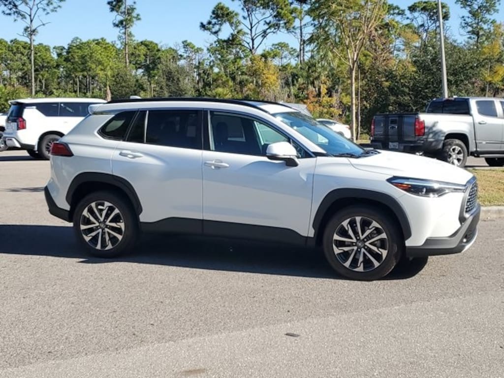 Used 2023 Toyota Corolla Cross XLE SUV