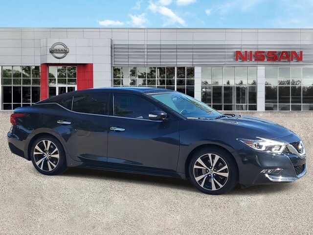 2017 Nissan Maxima SL photo 2