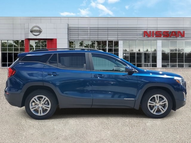 2021 Gmc Terrain SLE photo 3