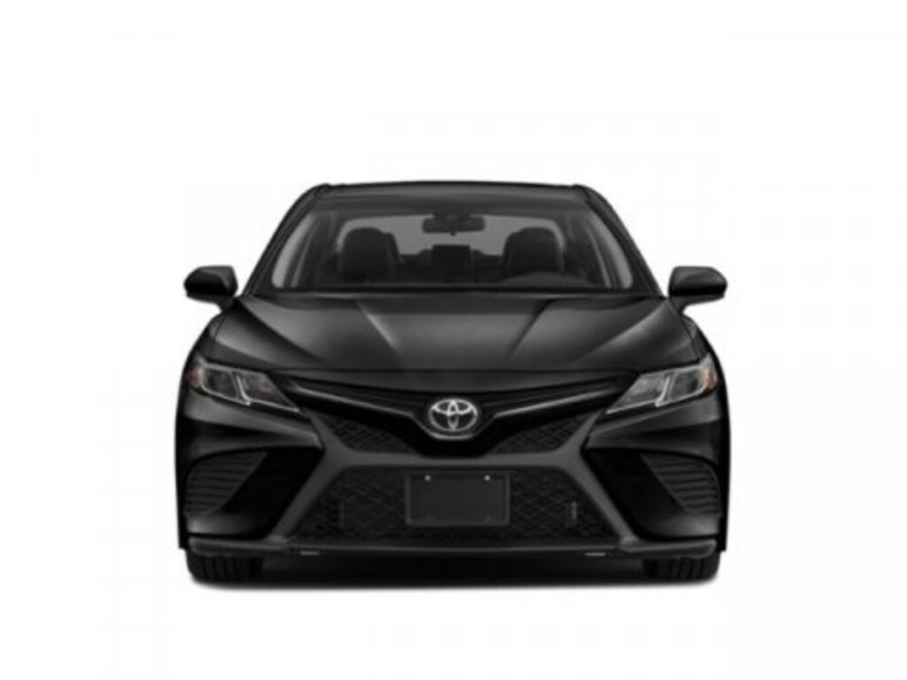 Used 2020 Toyota Camry SE Sedan