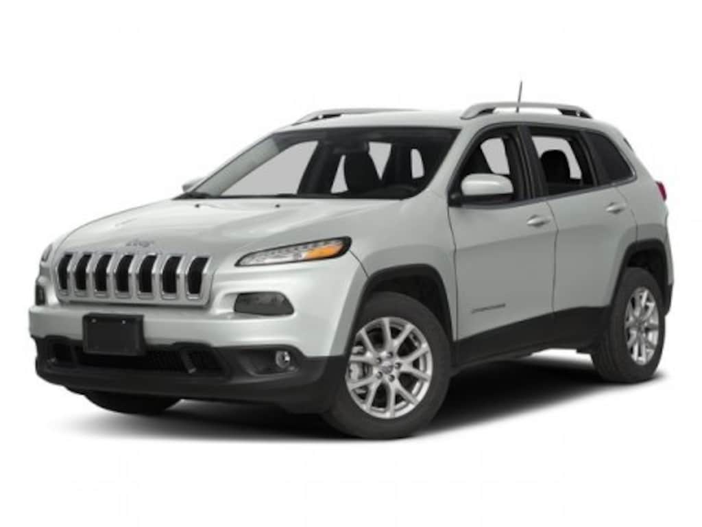 Used 2016 Jeep Cherokee Latitude SUV