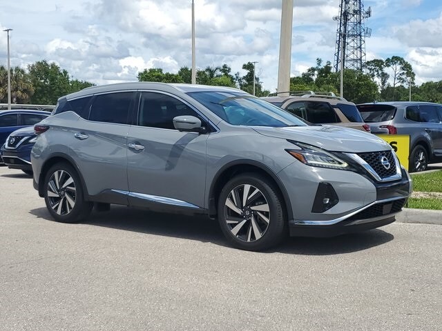 2022 Nissan Murano SL photo 2