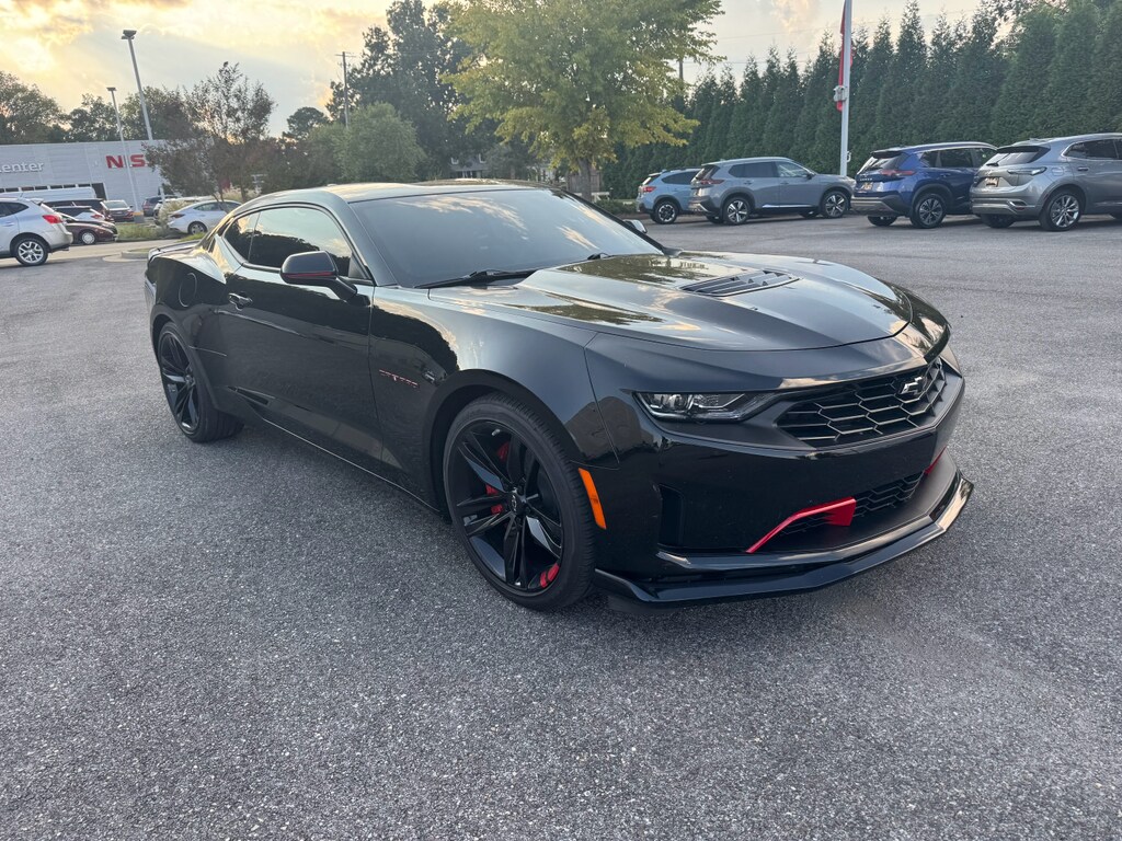 2022 Chevrolet Camaro LT1 photo 3