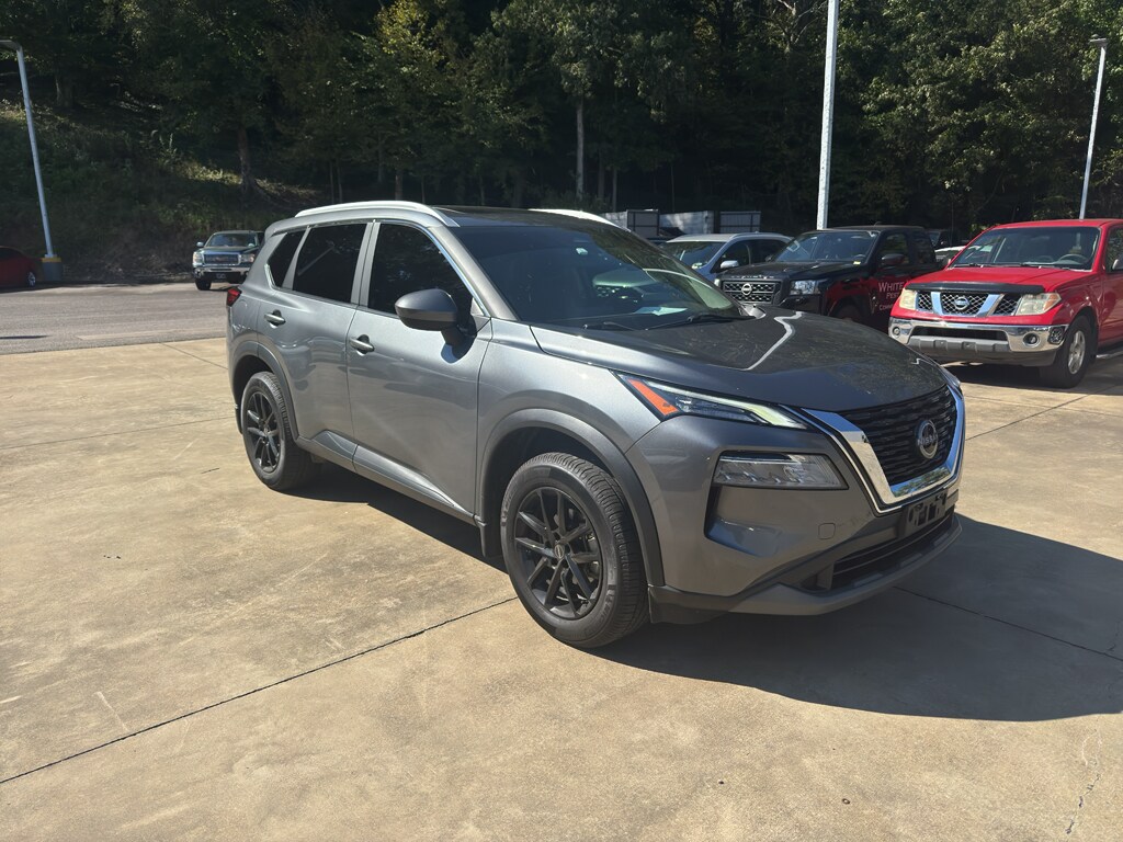 2023 Nissan Rogue SV photo 3