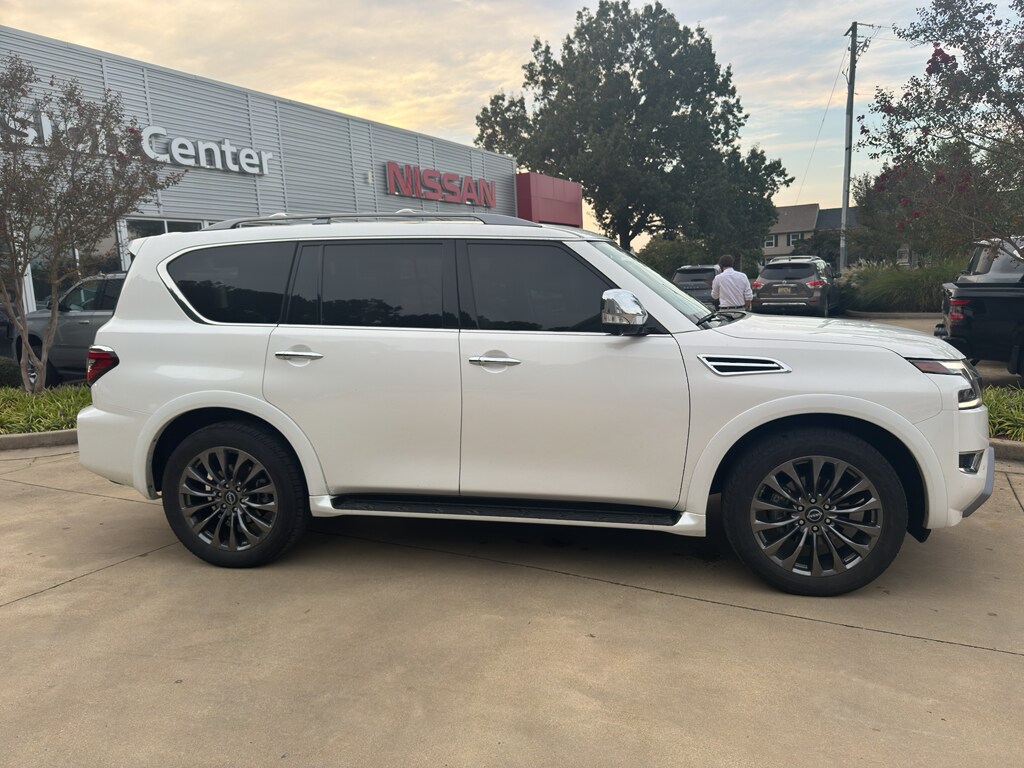 2024 Nissan Armada Platinum photo 2