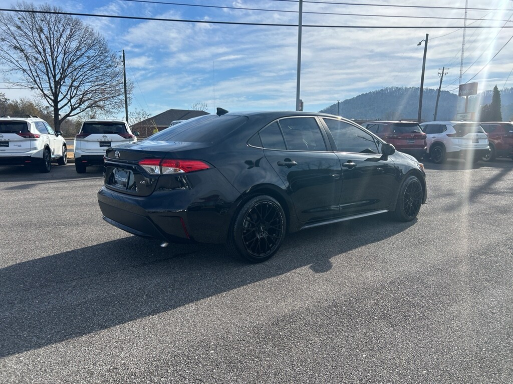 Used 2022 Toyota Corolla LE Sedan