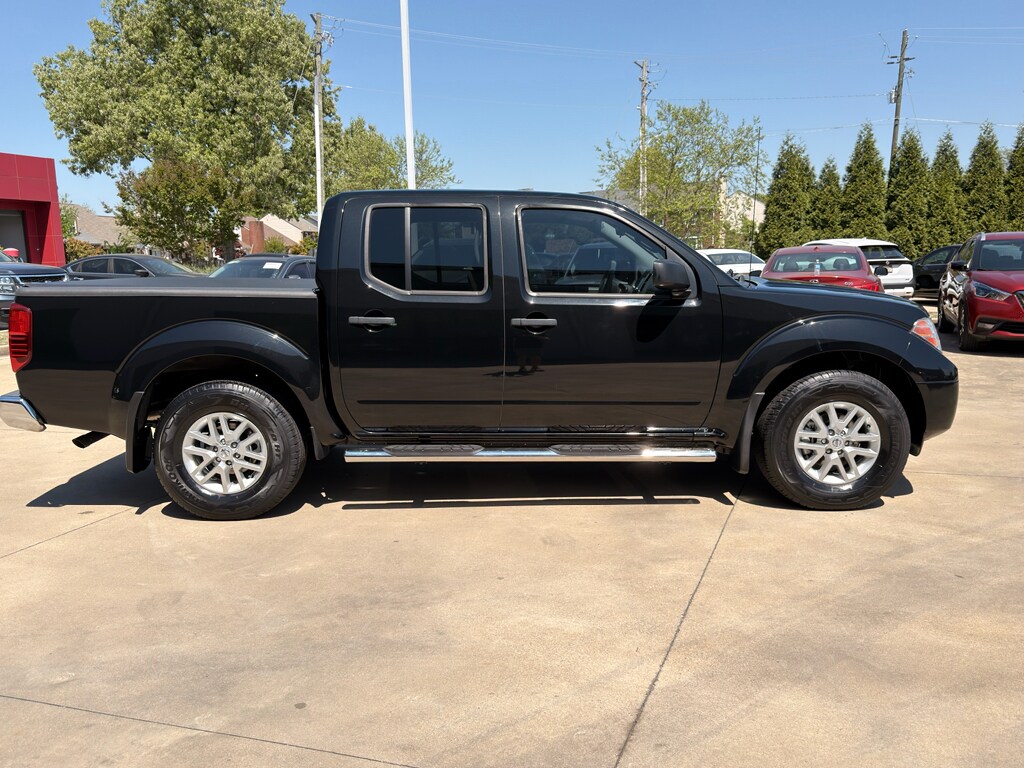 Used 2021 Nissan Frontier SV Crew Cab