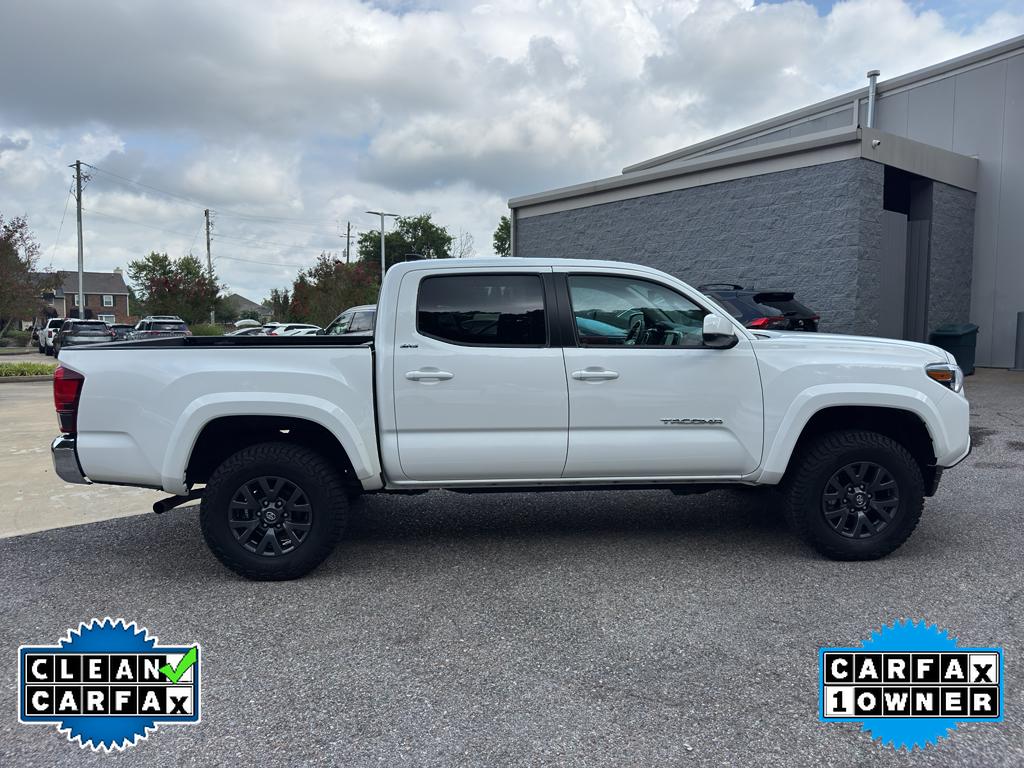 2023 Toyota Tacoma SR5 V6 photo 2