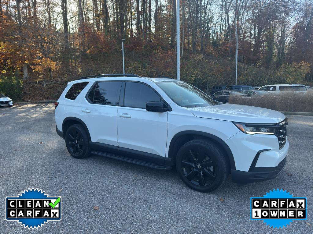 2025 Honda Pilot Black Edition photo 2