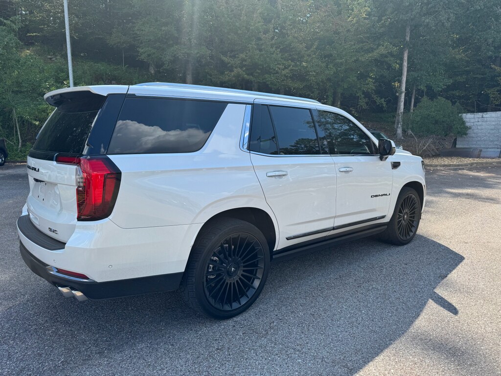 2025 Gmc Yukon Denali Ultimate photo 4
