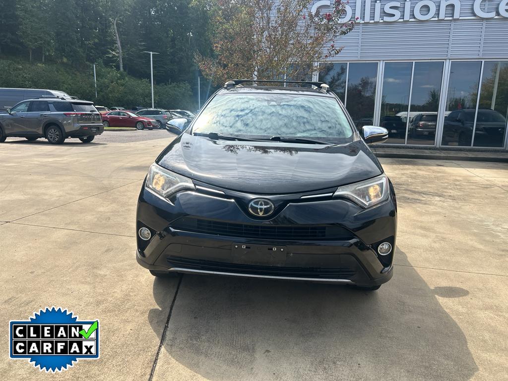 2018 Toyota RAV4 XLE photo 2
